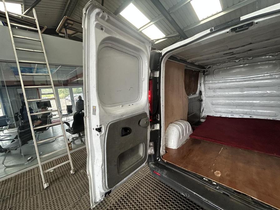 2012 Renault Trafic Trafic SL27 DCI – SG12AZR
