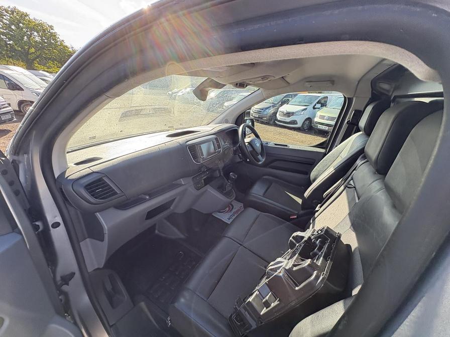 2021 Vauxhall Vivaro Vivaro F2700 Sportive S/S – CP71NFA