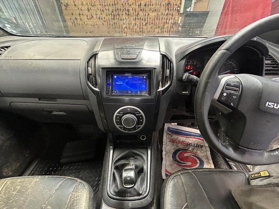 2015 Isuzu D-Max D-Max Blade Double Cab Twin T TD – GD15RWE
