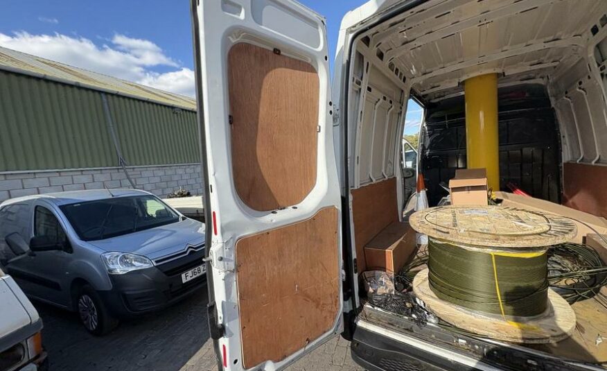 2015 Iveco Daily Daily 35S13 MWB – GM15MFU