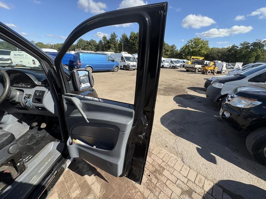 2008 Mercedes-Benz Vito Vito 115 Sport CDi – WU08TSX