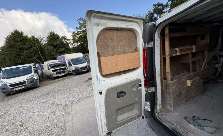 2010 Vauxhall Vivaro Vivaro  2900 CDTI LWB – FP59KKM