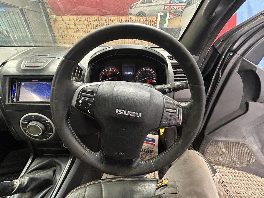 2015 Isuzu D-Max D-Max Blade Double Cab Twin T TD – GD15RWE