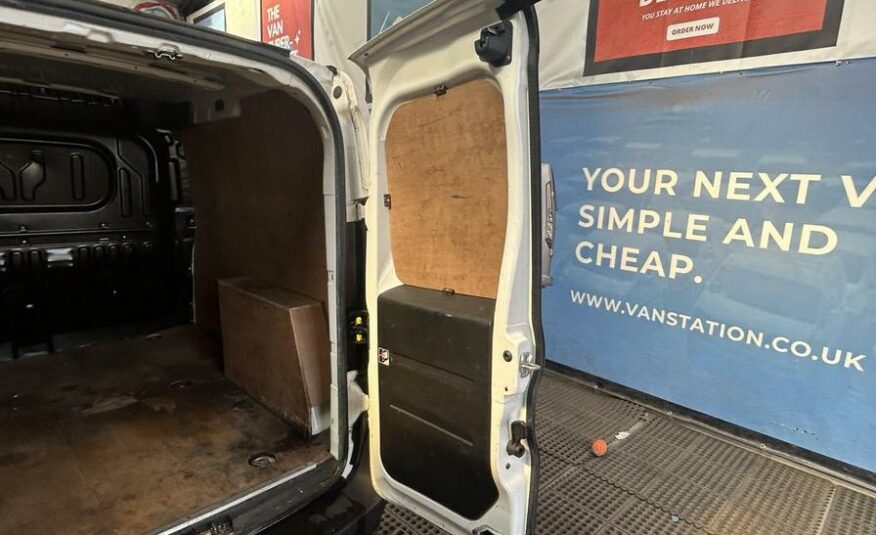2017 Vauxhall Combo Combo 2000 CDTi – YP67PVO