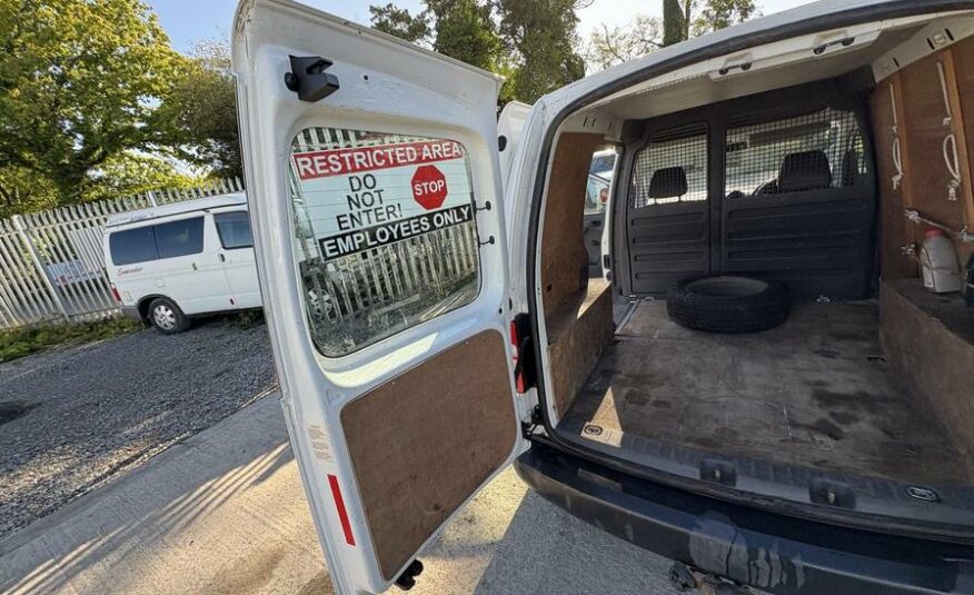 2011 Volkswagen Caddy Caddy C20 TDI 102 – RO11OAX