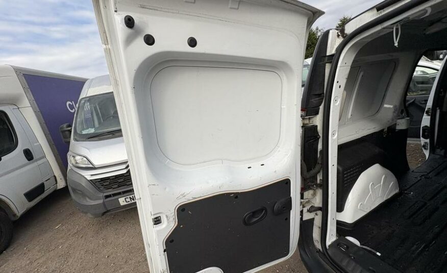 2020 Nissan NV250 NV250 Tekna DCI – BF69VMD