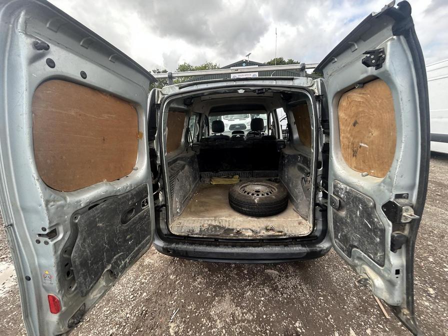 2011 Renault Kangoo Maxi Kangoo Maxi LL dCi 85 – LV61AHE