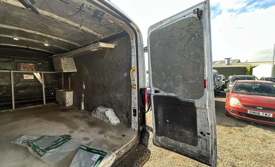 2015 Ford Transit Transit 350 – LM15YKP