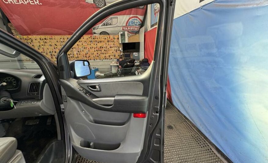 2012 Hyundai i800 i800 Style CRDi Auto – EJ12LVE