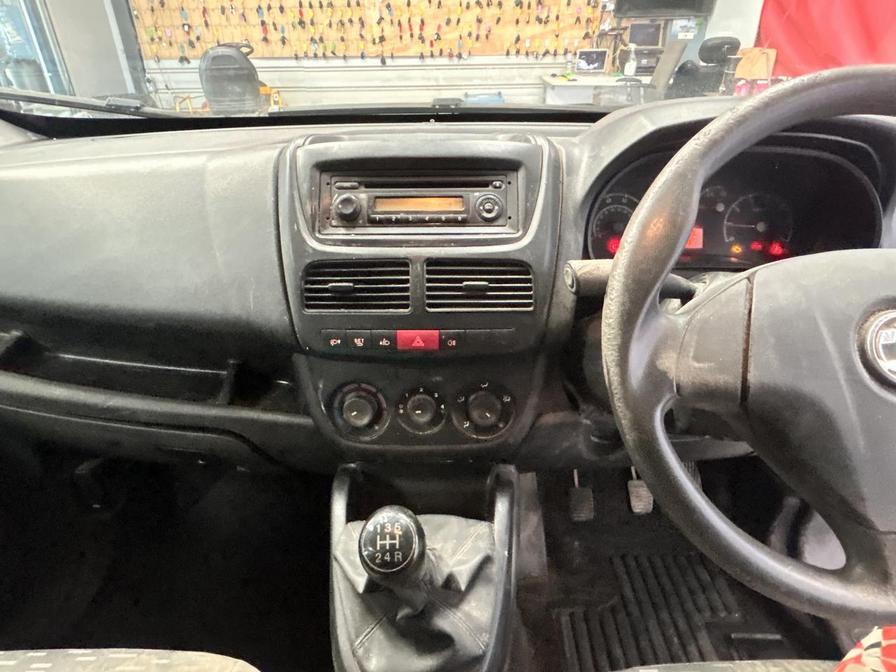 2018 Vauxhall Combo Combo 2300 CDTi – SA18RXS