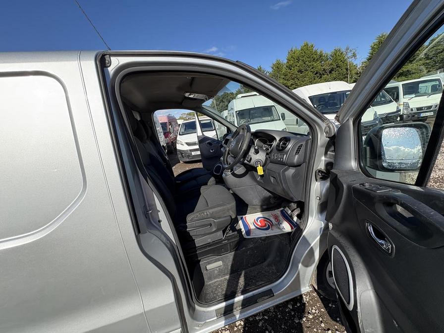 2018 Vauxhall Vivaro Vivaro 2700 Sportive CDTI – KY18EVX