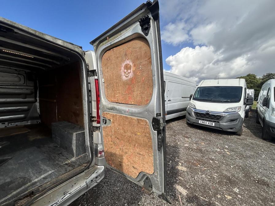 2012 Vauxhall Vivaro Vivaro 2900 Sportive CDTi LWB – DG62MTZ
