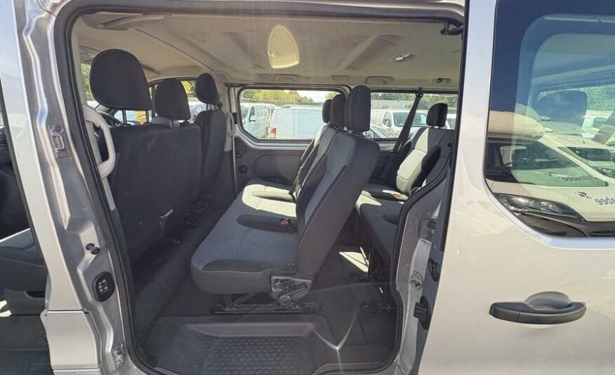2016 Vauxhall Vivaro Combi Vivaro  Combi CDTi S/S – DY66UXW