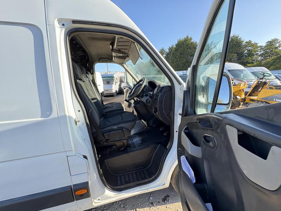 2015 Vauxhall Movano Movano F3500 L3H2 CDTI – DY65LXT
