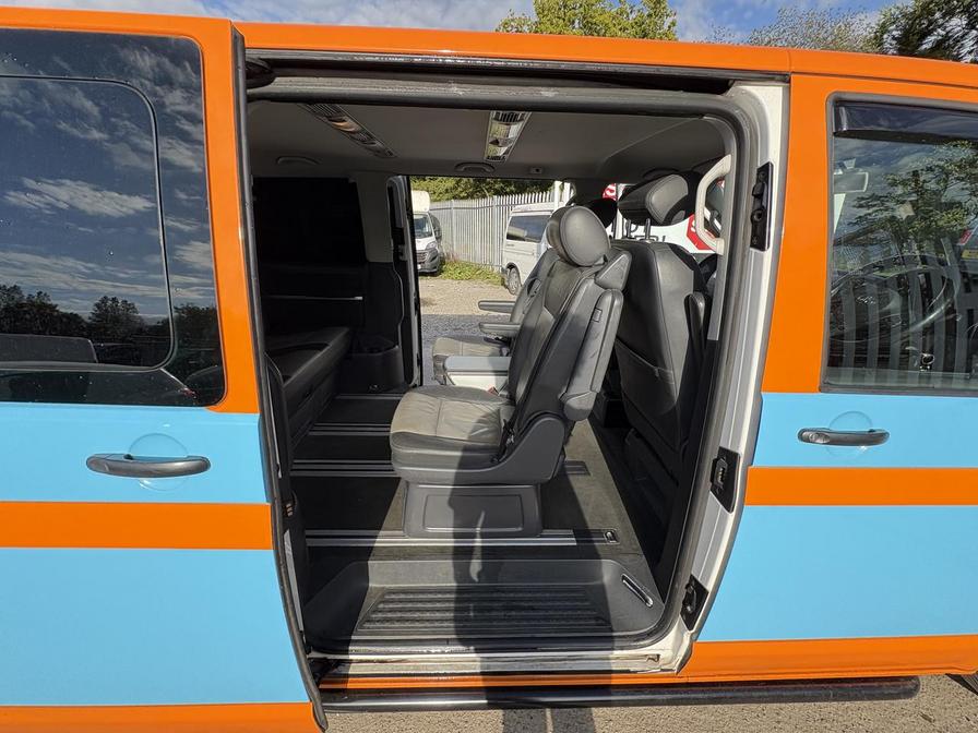 2012 Volkswagen Caravelle – Model: Caravelle Edition 25 TDI Semi-Auto – CA12FZJ