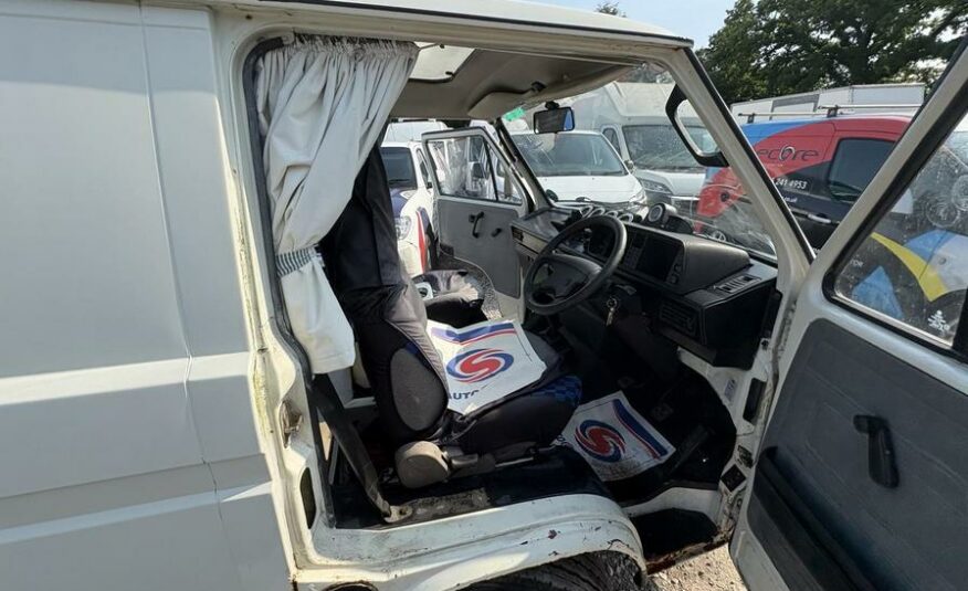 1990 Volkswagen Transporter Transporter TD 5 Diesel – H629KVW