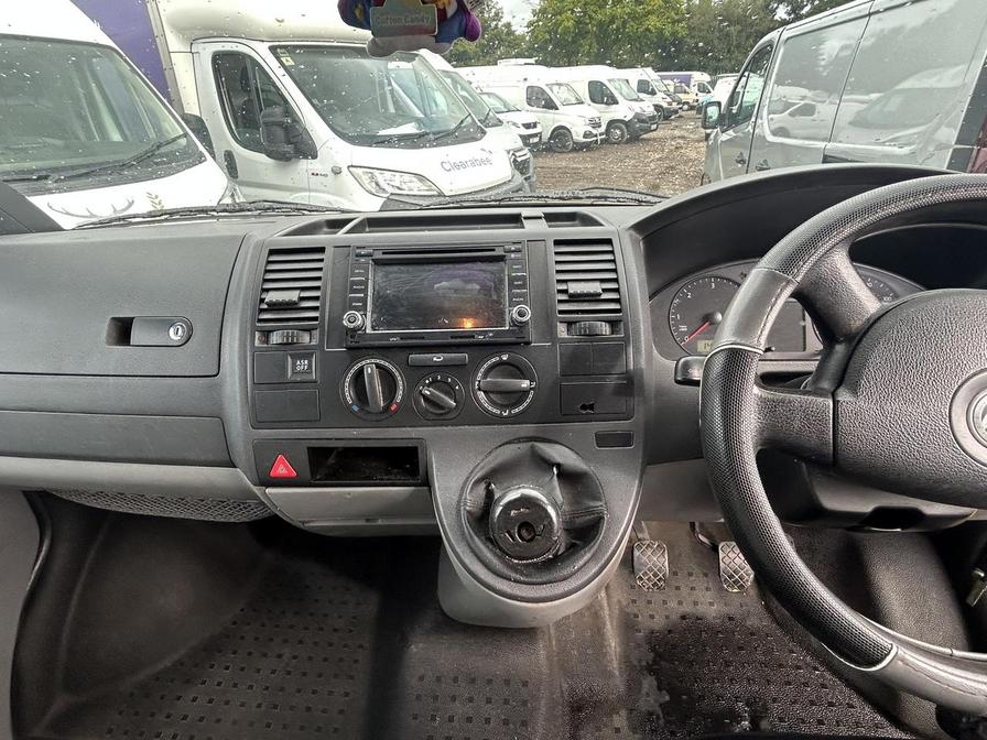 2009 Volkswagen Transporter Transporter T28 102 TDI SWB – VO09SZR