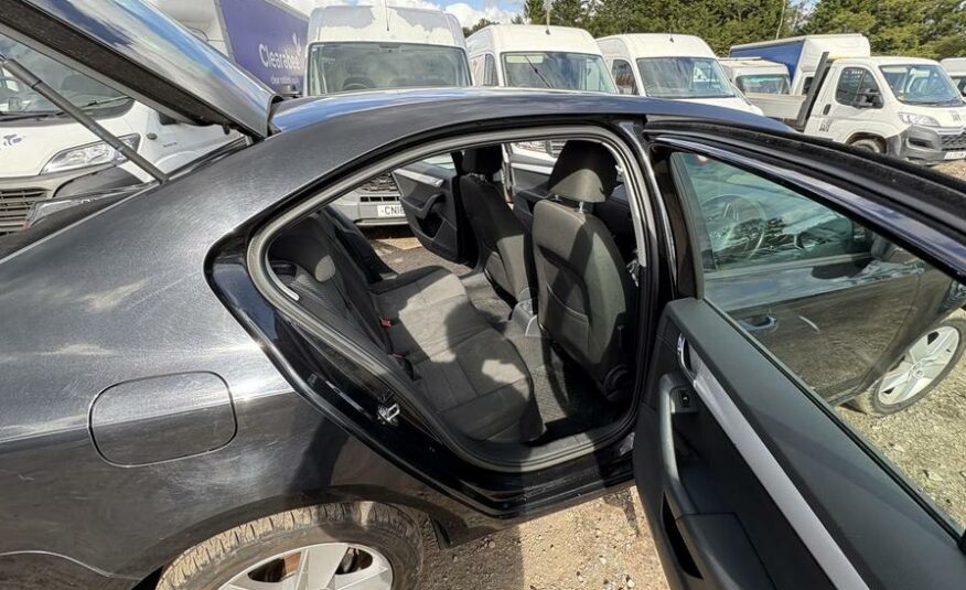 2014 Skoda Octavia Octavia SE TDI CR – FV14XKC