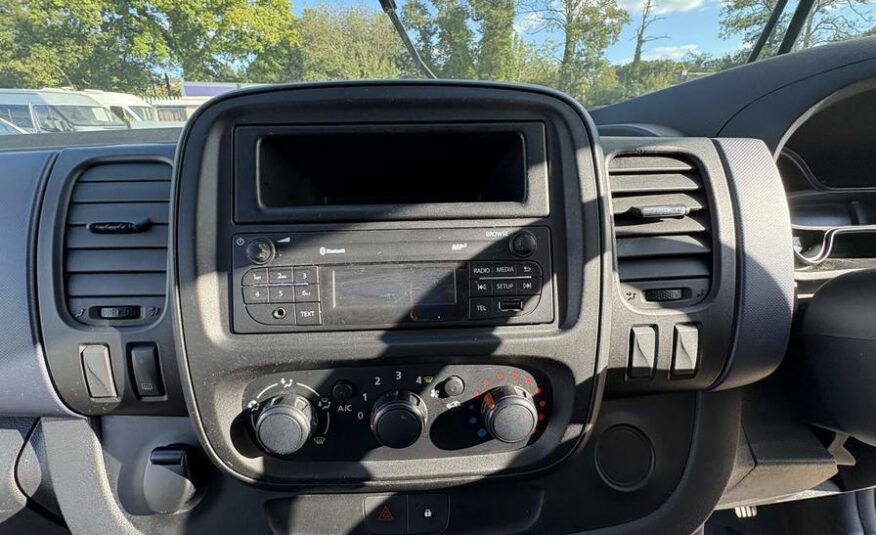 2016 Vauxhall Vivaro Vivaro  2700 CDTI – KS66HBO