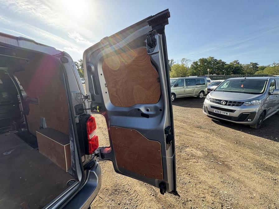 2021 Vauxhall Vivaro Vivaro F2700 Sportive S/S – CP71NFA