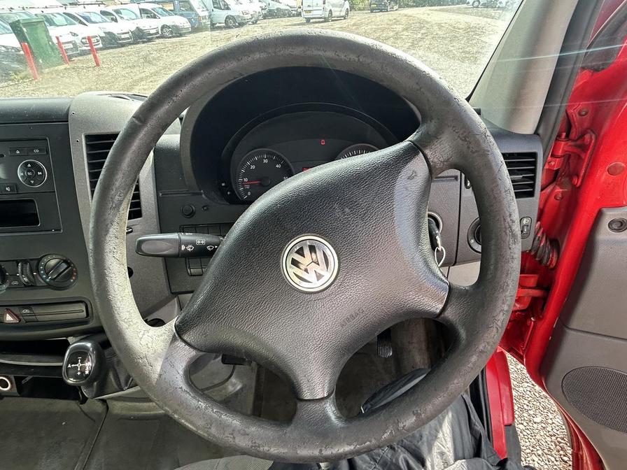 2009 Volkswagen Crafter Crafter CR35 109 MWB Semi-Auto – NG09YCT/DR06DAK