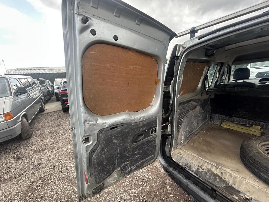 2011 Renault Kangoo Maxi Kangoo Maxi LL dCi 85 – LV61AHE