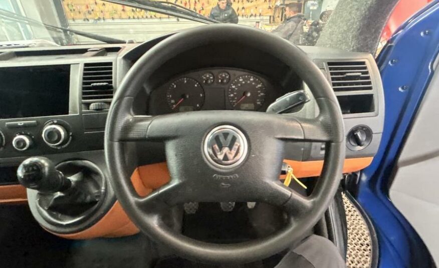 2007 Volkswagen Transporter Transporter T30 102 TDI LWB – RJ07YDT