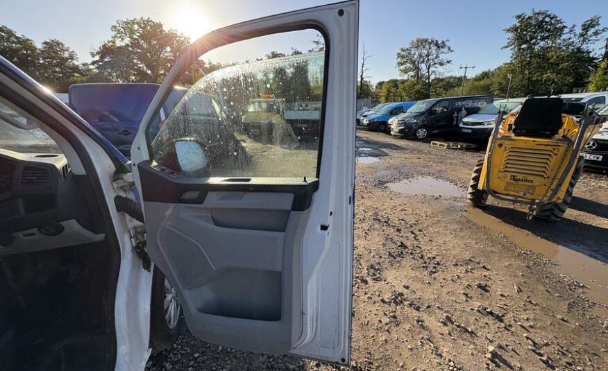 2019 Volkswagen Transporter Transporter T28 Highline TDI BlueMotion Technology – DE19VRY