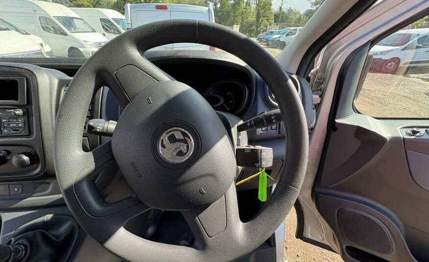 2016 Vauxhall Vivaro Combi Vivaro  Combi CDTi S/S – DY66UXW