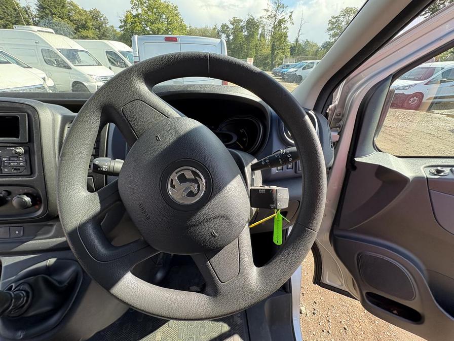 2016 Vauxhall Vivaro Combi Vivaro Combi CDTi S/S – DY66UXW