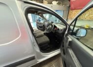 2017 Peugeot Partner Partner Professional L1 Blue HDi – EK17YCO