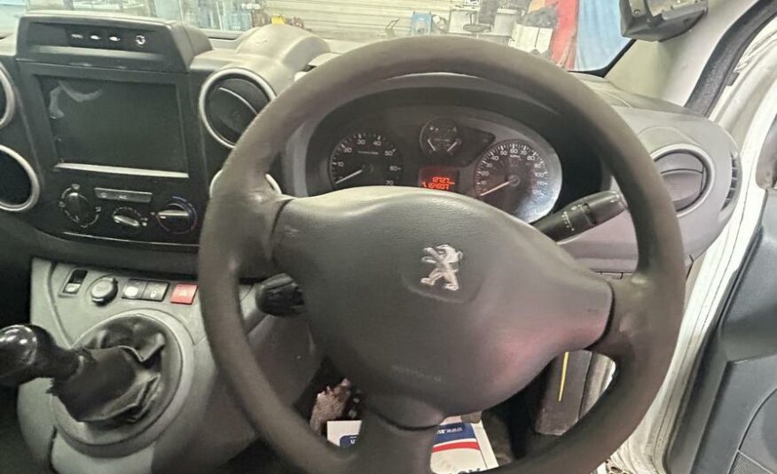 2016 Peugeot Partner Partner 850 Professional HDI – MX16XTF