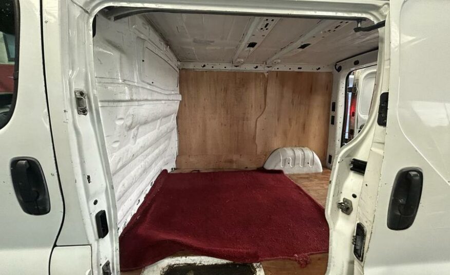 2012 Renault Trafic Trafic SL27 DCI – SG12AZR
