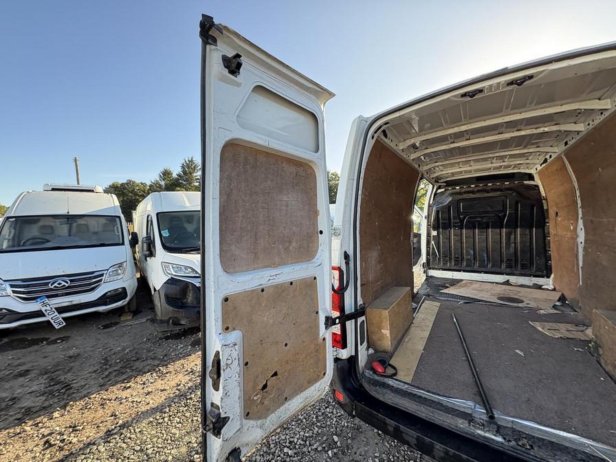 2015 Vauxhall Movano Movano F3500 L3H2 CDTI – DY65LXT