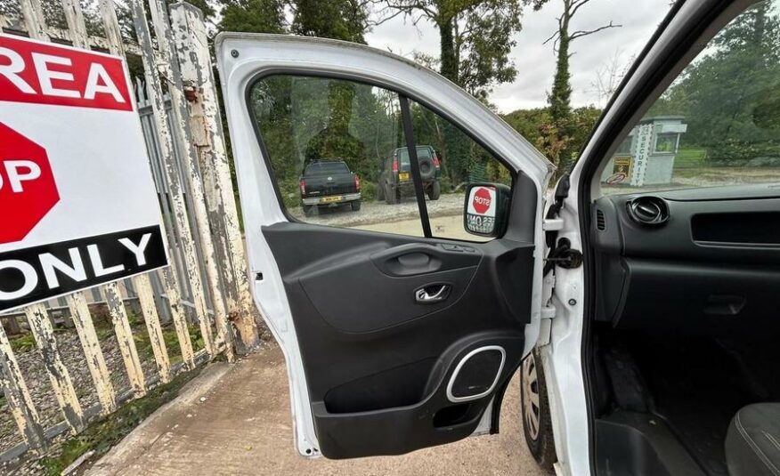 2015 Vauxhall Vivaro Vivaro  2900 Sportive CDTi – DY65NRN