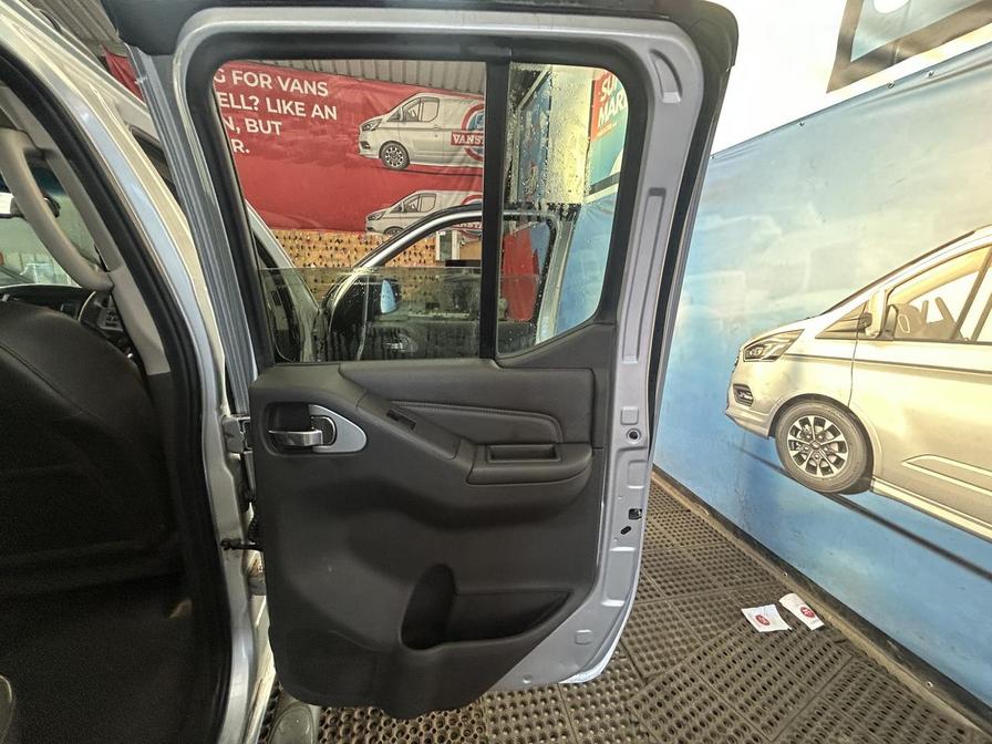 2013 Nissan Navara Navara Tekna dCi – PK63KHG