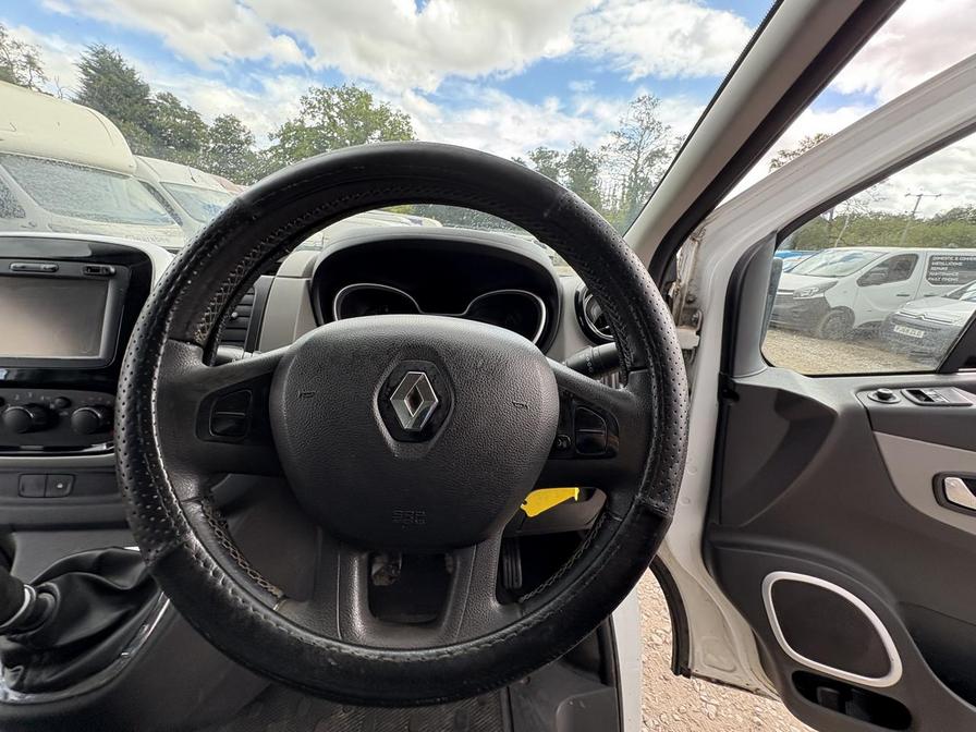 2017 Renault Trafic Trafic LL29 Sport Nav Energy dCi – FE67GYT