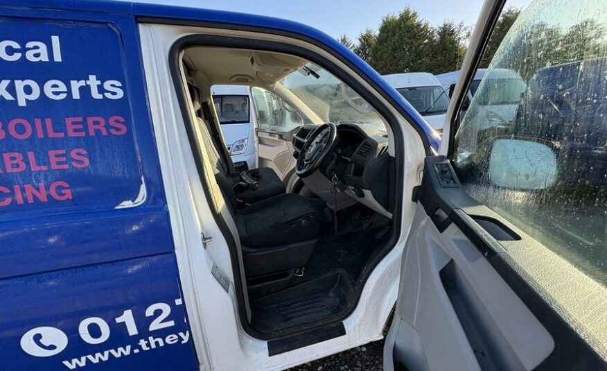 2019 Volkswagen Transporter Transporter T28 Highline TDI BlueMotion Technology – DE19VRY