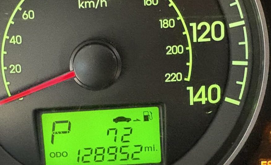 2012 Hyundai i800 i800 Style CRDi Auto – EJ12LVE