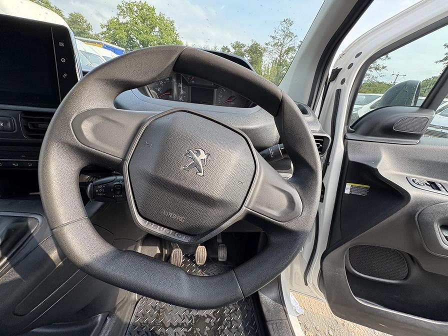 2021 Peugeot Partner Partner Professional L1 Blue HDi – NY21DLU