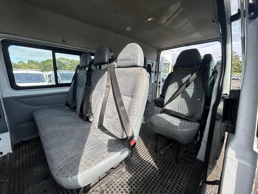 2007 Ford Transit Transit 100 15-Seat RWD – FY07WRT