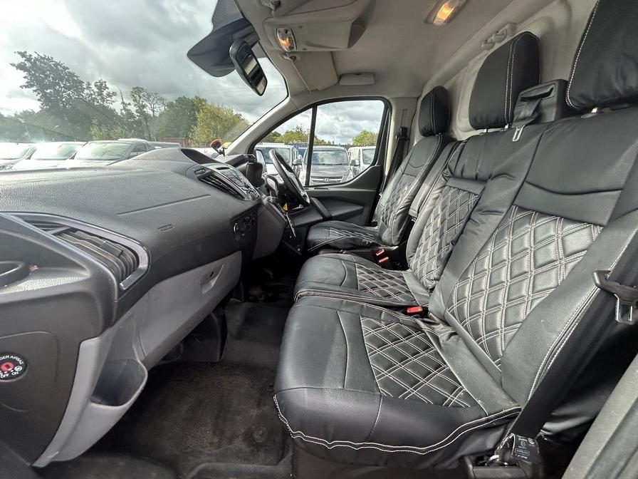 2017 Ford Transit Custom Transit Custom 270 Limited Auto – RA17CUV
