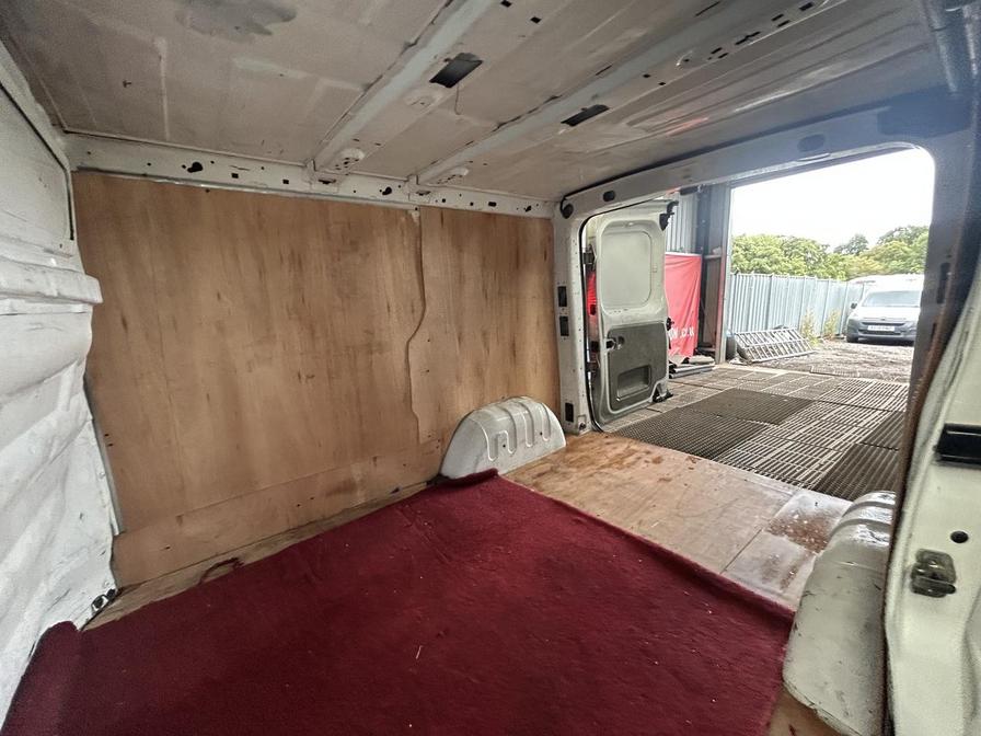 2012 Renault Trafic Trafic SL27 DCI – SG12AZR