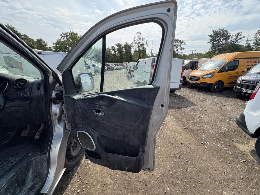 2015 Vauxhall Vivaro Vivaro 2900 Sportive CDTi – DV65MLO