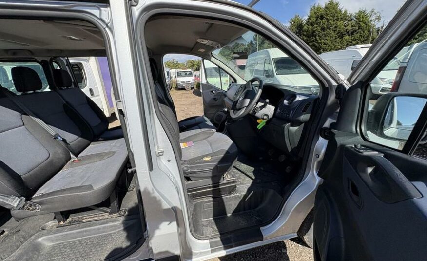 2016 Vauxhall Vivaro Combi Vivaro  Combi CDTi S/S – DY66UXW