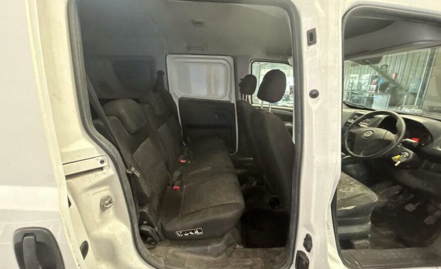 2018 Vauxhall Combo Combo 2300 CDTi – SA18RXS