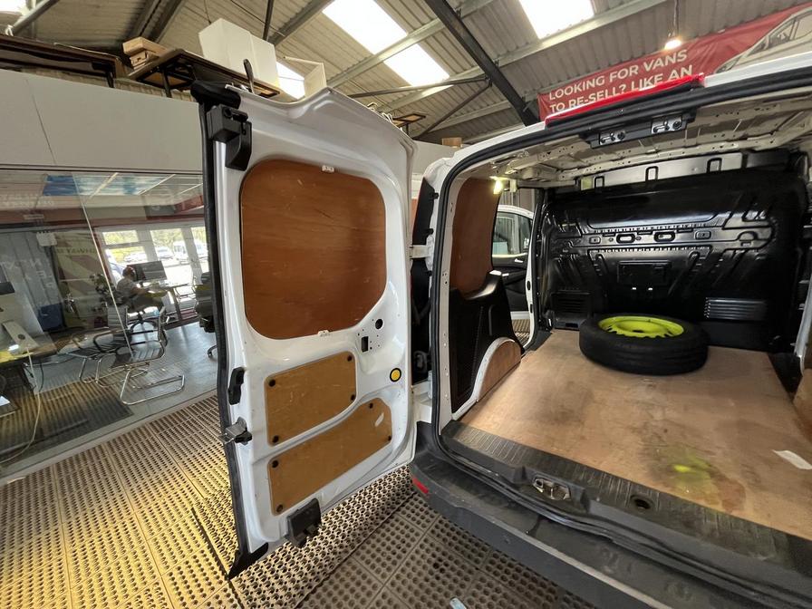 2017 Ford Transit Connect Transit Connect 200 Limited – BN67YWW/MRK306L