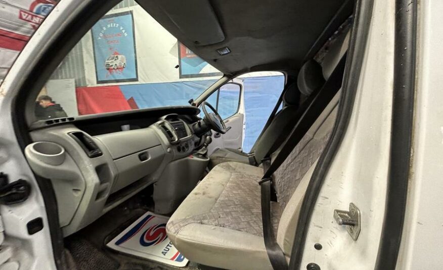 2004 Vauxhall Vivaro Vivaro 2700 Dti SWB – YD54FUW