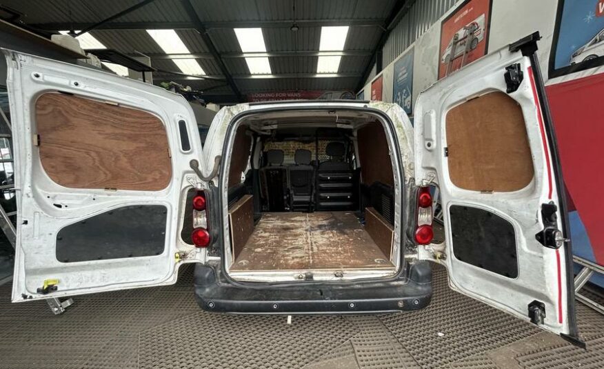 2016 Peugeot Partner Partner 850 Professional HDI – MX16XTF