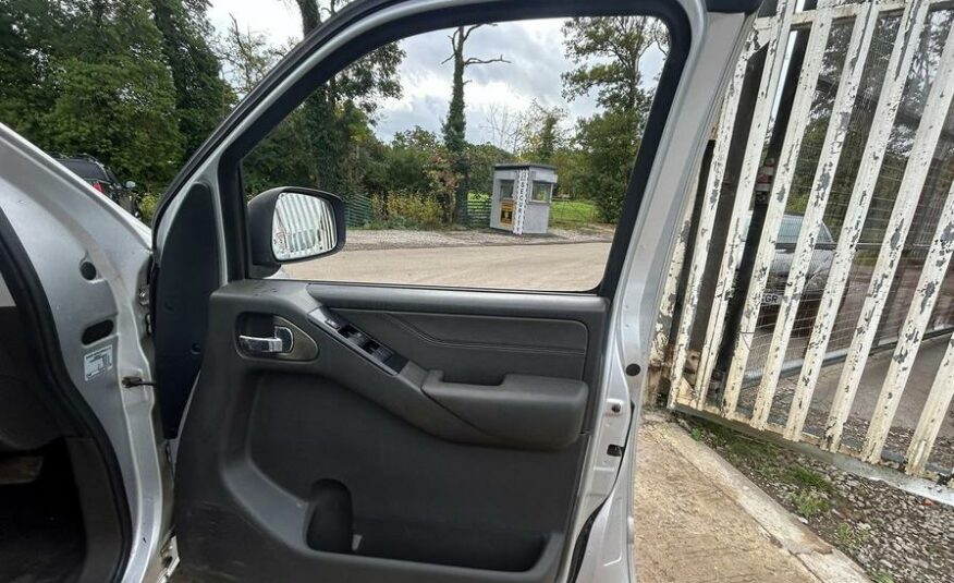 2009 Nissan Navara Navara Aventura Double Cab dCi Auto – YT09UDP
